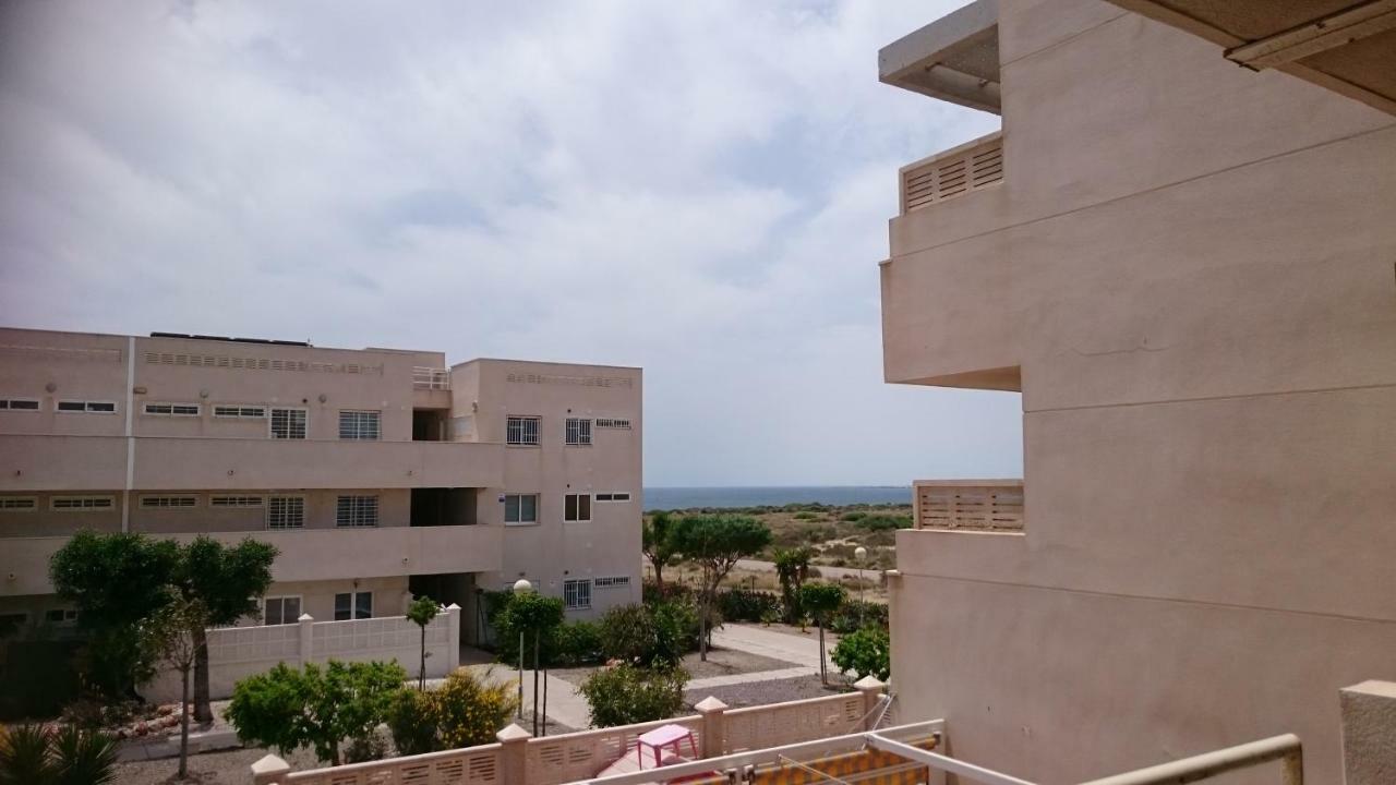 Habitaciones En Casa Compartida Retamar Almería Esterno foto